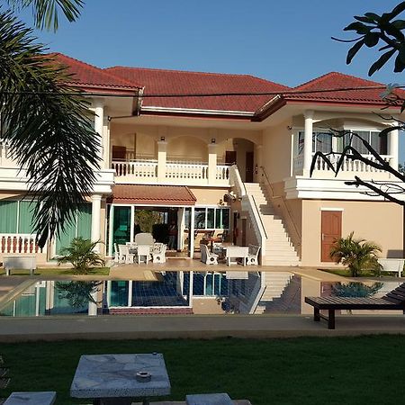 East Shore Pattaya Resort Nong Prue Экстерьер фото