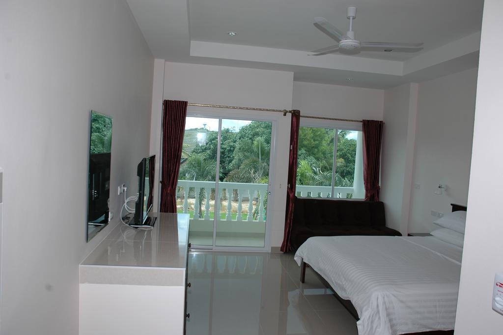 East Shore Pattaya Resort Nong Prue Экстерьер фото