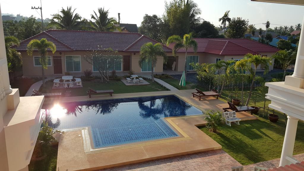 East Shore Pattaya Resort Nong Prue Экстерьер фото